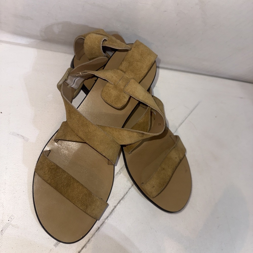Everlane Tan Suede Crisscross Wrap Flat Adjustable Strap Italy Sandals Size 5